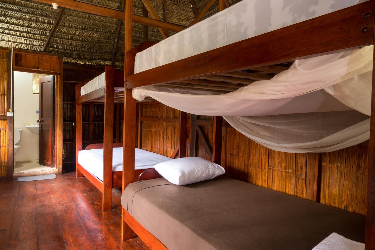 Green Forest Ecolodge Puerto Montufar Екстер'єр фото