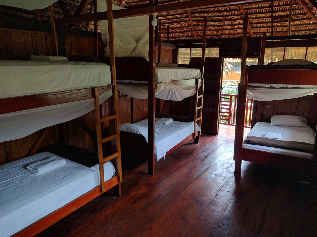 Green Forest Ecolodge Puerto Montufar Екстер'єр фото