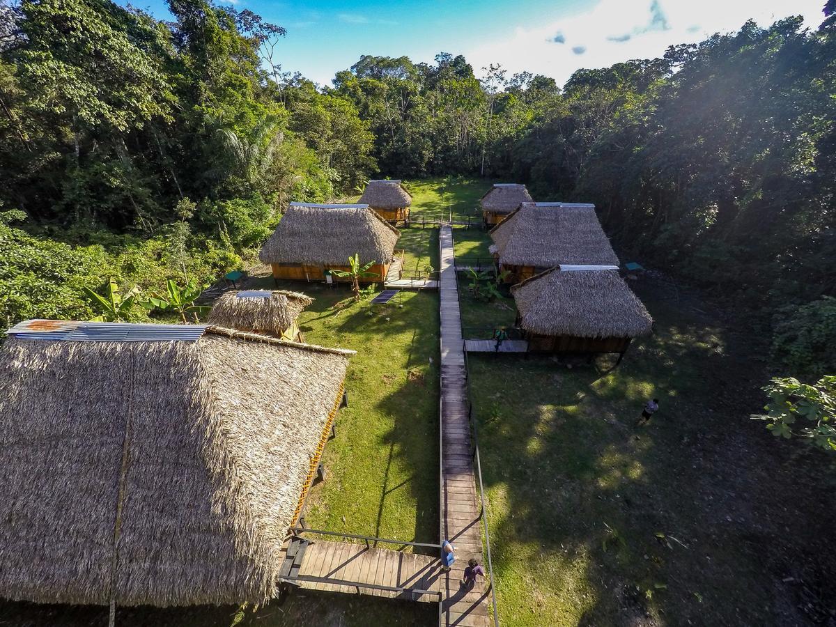 Green Forest Ecolodge Puerto Montufar Екстер'єр фото